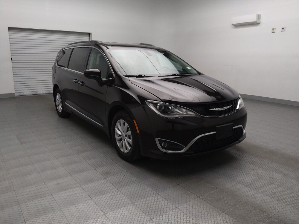 2017 Chrysler Pacifica in Lewisville, TX 75067 - 18118848 13