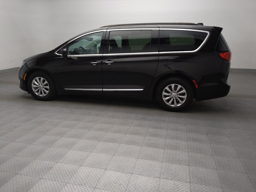 2017 Chrysler Pacifica in Lewisville, TX 75067 - 18118848 3