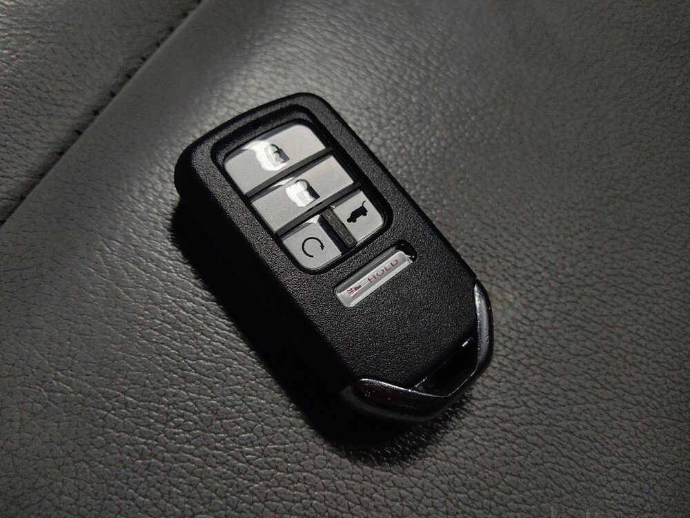 2017 Honda Pilot in Chandler, AZ 85225 - 18118860 32