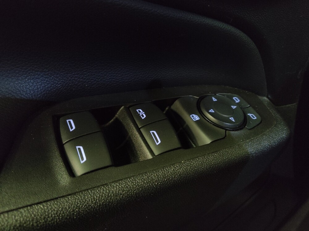 2021 Chevrolet Equinox in Phoenix, AZ 85022 - 18118864 27