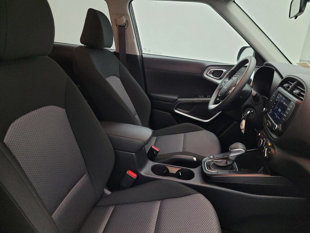 2025 Kia Soul in Phoenix, AZ 85022 - 18118866 21