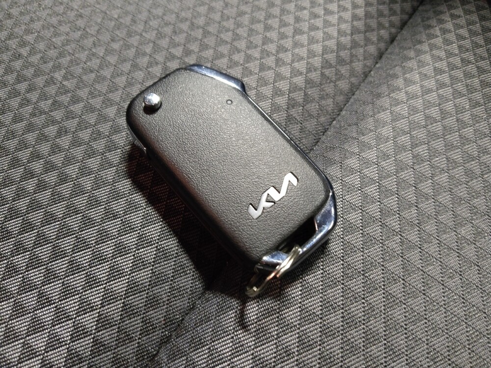 2025 Kia Soul in Phoenix, AZ 85022 - 18118866 32