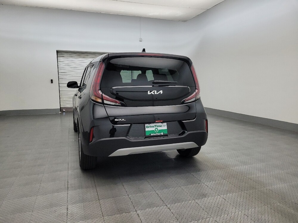 2025 Kia Soul in Phoenix, AZ 85022 - 18118866 6