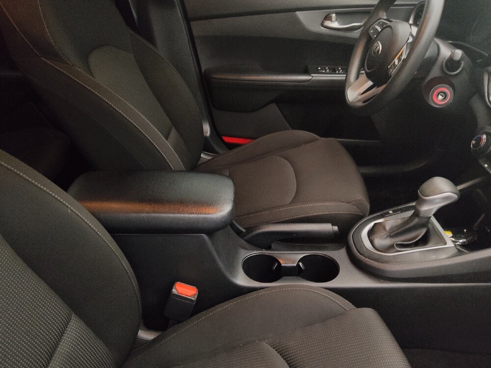 2021 Kia Forte in Clearwater, FL 33764 - 18118887 21