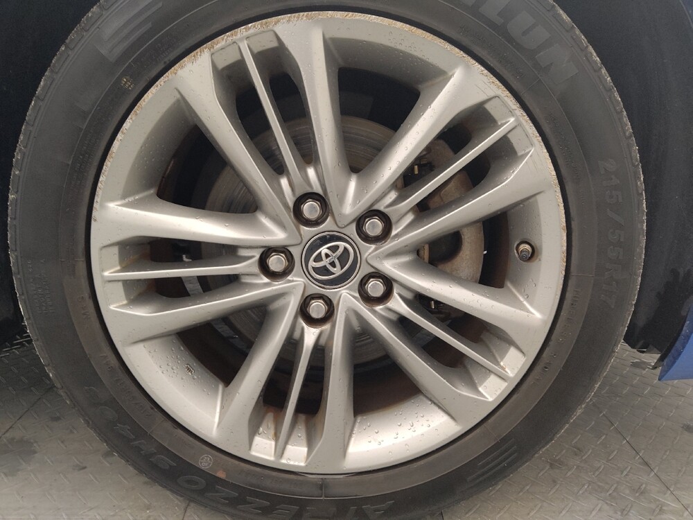 2017 Toyota Camry in Lakeland, FL 33815 - 18118889 31