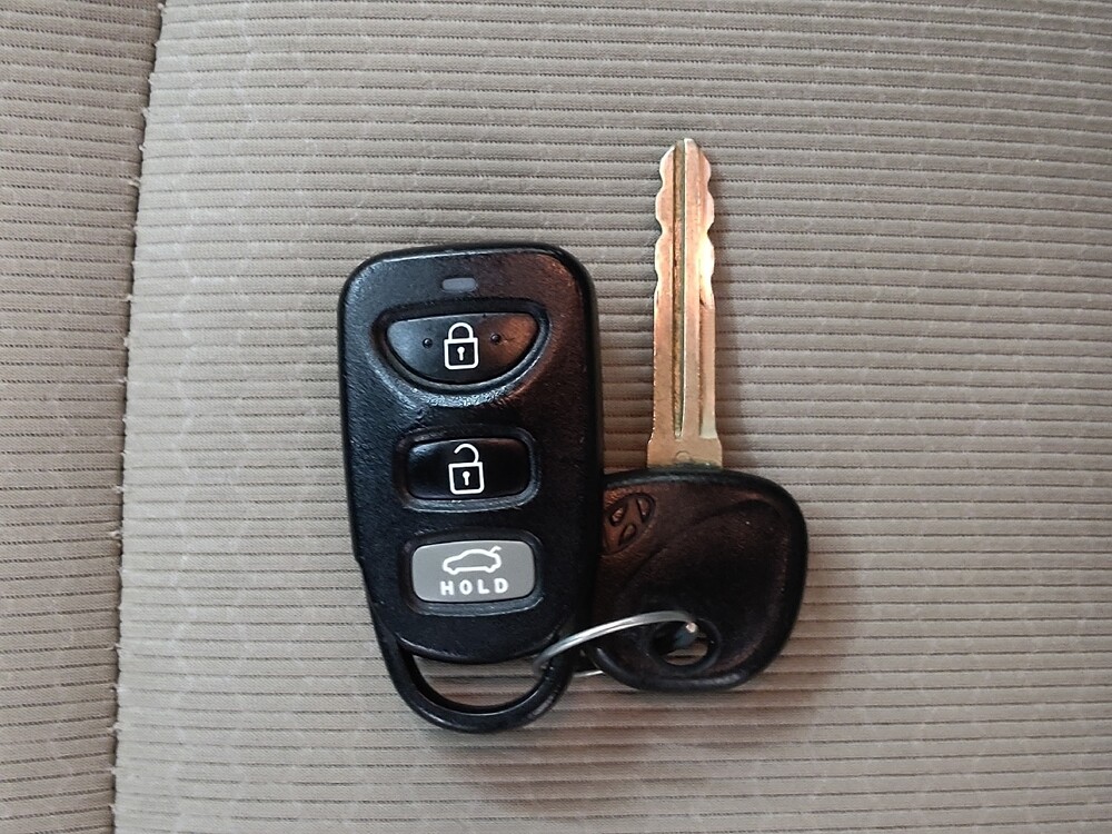 2018 Hyundai Elantra in Fairfield, OH 45014 - 18118892 32