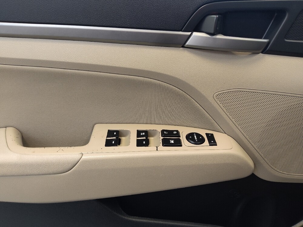 2018 Hyundai Elantra in Fairfield, OH 45014 - 18118892 27