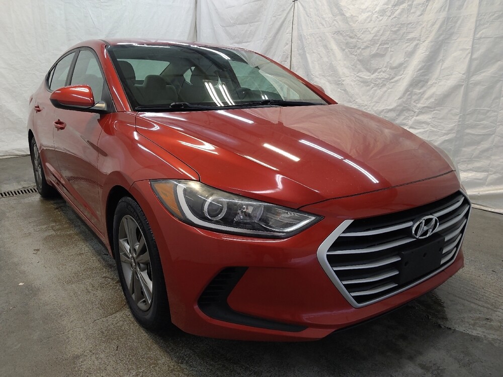 2018 Hyundai Elantra in Fairfield, OH 45014 - 18118892 13