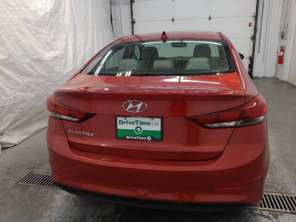 2018 Hyundai Elantra in Fairfield, OH 45014 - 18118892 7