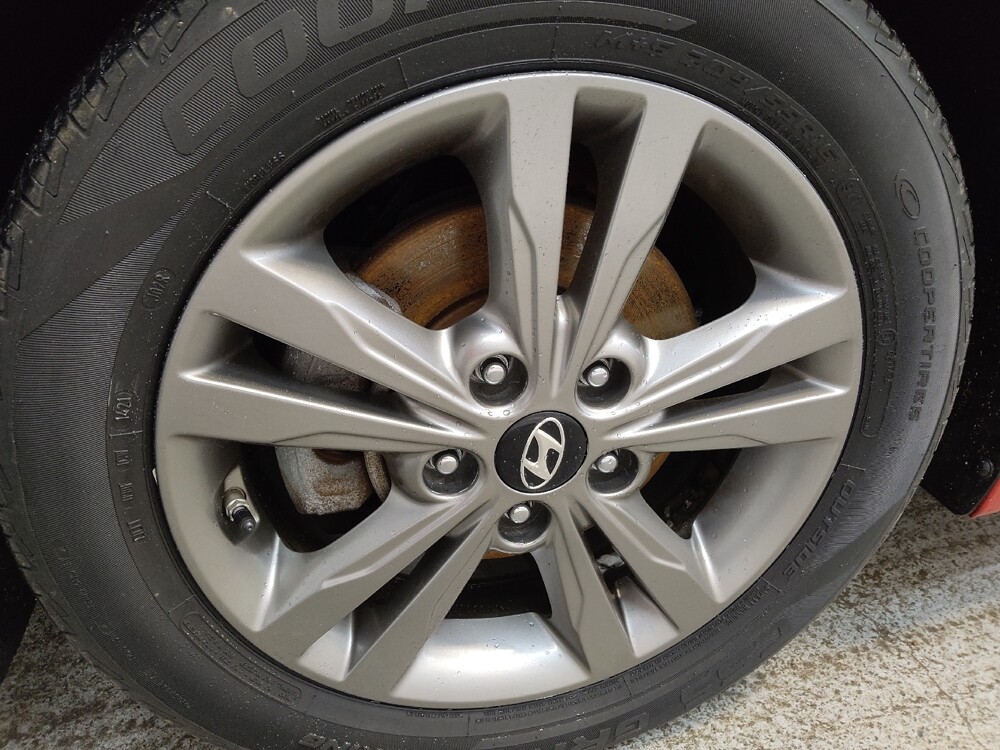 2018 Hyundai Elantra in Fairfield, OH 45014 - 18118892 31