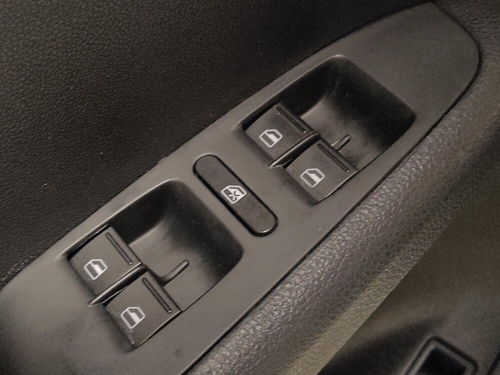 2017 Volkswagen Jetta in Gainesville, FL 32609 - 18118901 27