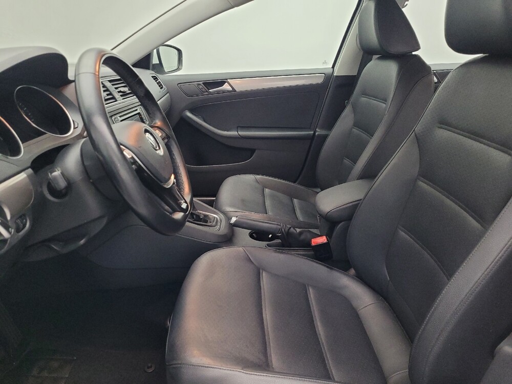 2017 Volkswagen Jetta in Gainesville, FL 32609 - 18118901 17