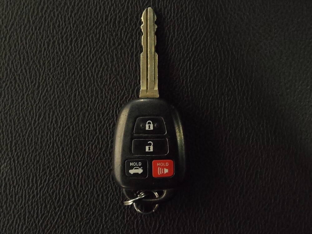 2015 Toyota Camry in Jacksonville, FL 32210 - 18118910 32