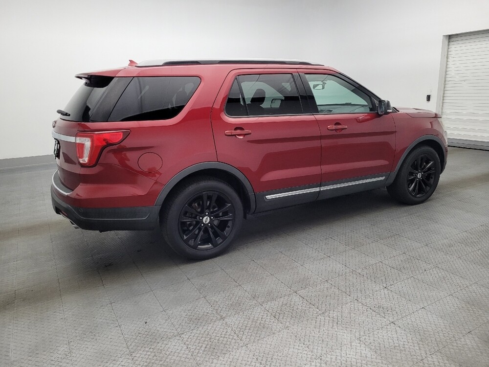 2018 Ford Explorer in Jacksonville, FL 32210 - 18118913 10