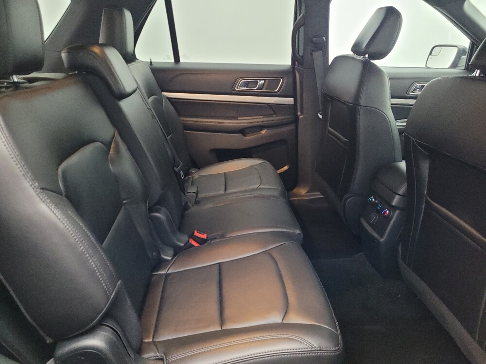 2018 Ford Explorer in Jacksonville, FL 32210 - 18118913 19