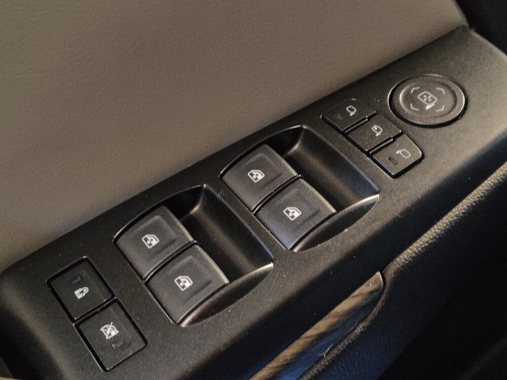 2018 Chevrolet Tahoe in Gainesville, FL 32609 - 18118917 27