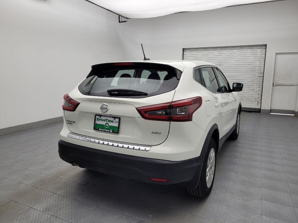 2020 Nissan Rogue Sport in Greenville, SC 29607 - 18118929 7