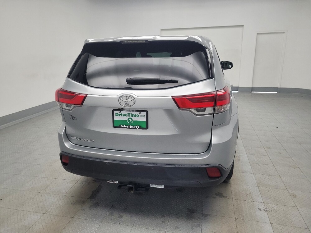 2019 Toyota Highlander in Memphis, TN 38115 - 18118946 7