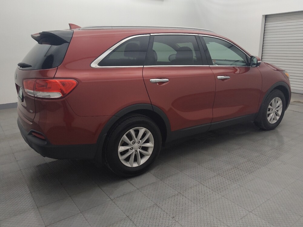 2017 Kia Sorento in Temple, TX 76502 - 18118951 10