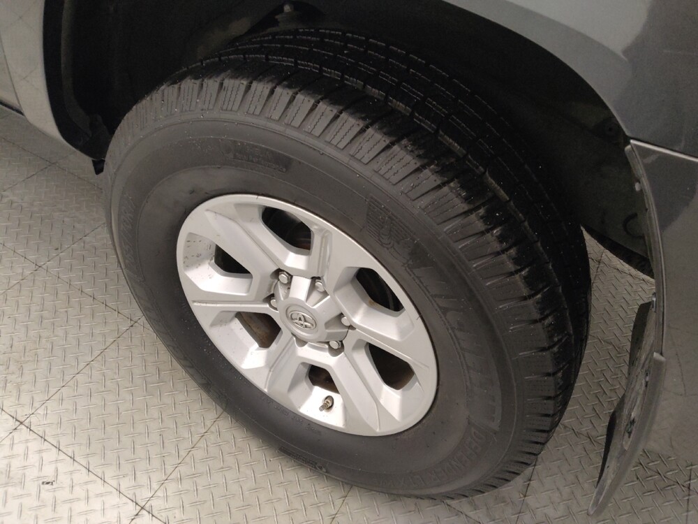 2018 Toyota 4Runner in Houston, TX 77074 - 18118965 31