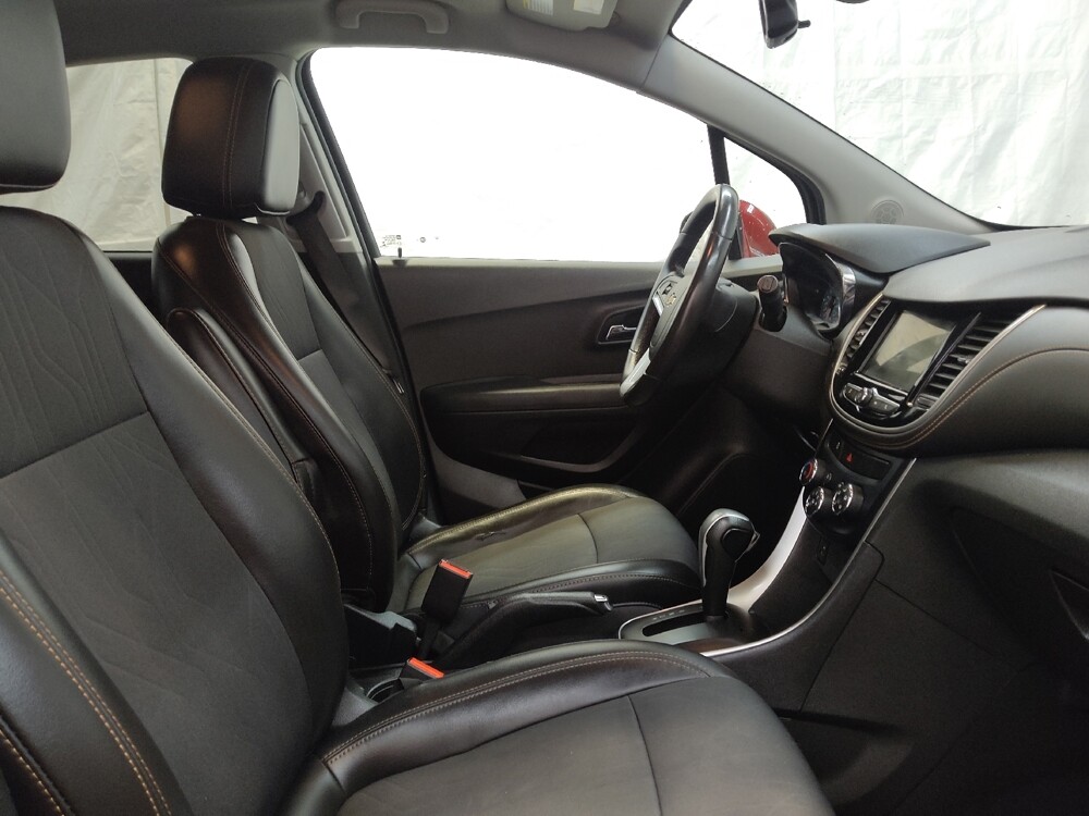 2018 Chevrolet Trax in Fairfield, OH 45014 - 18118973 21