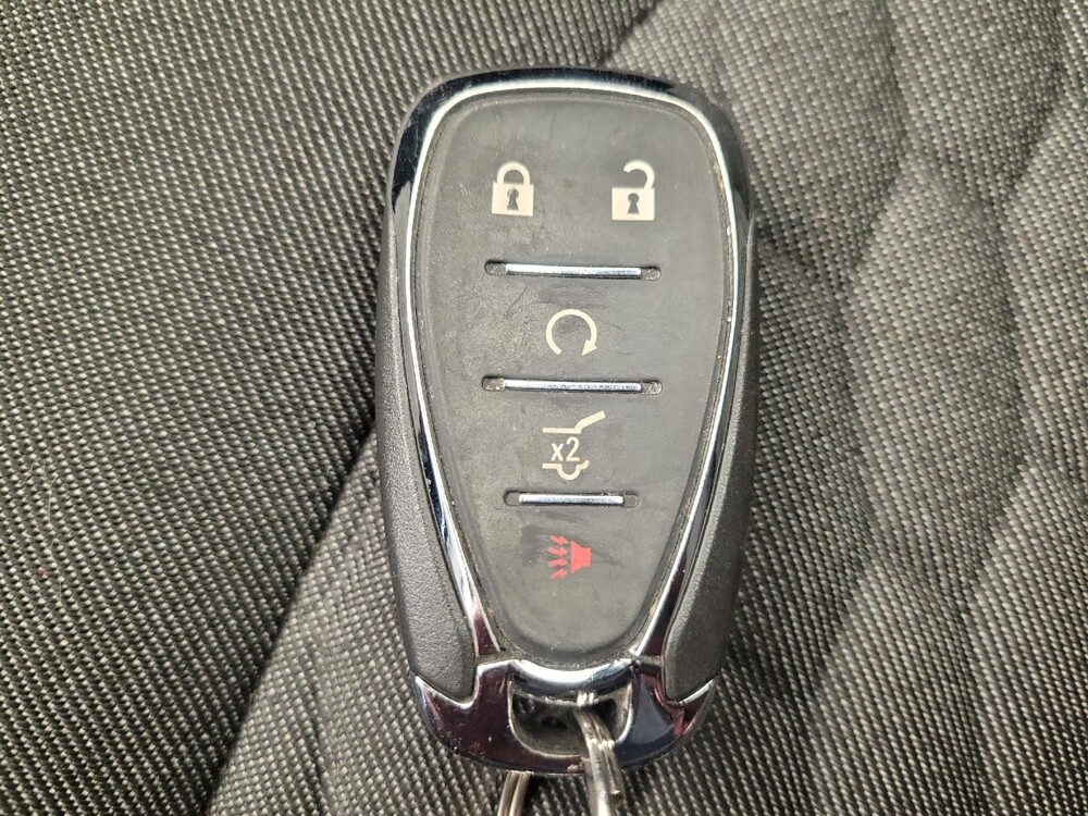 2019 Chevrolet Equinox in Taylor, MI 48180 - 18118974 32