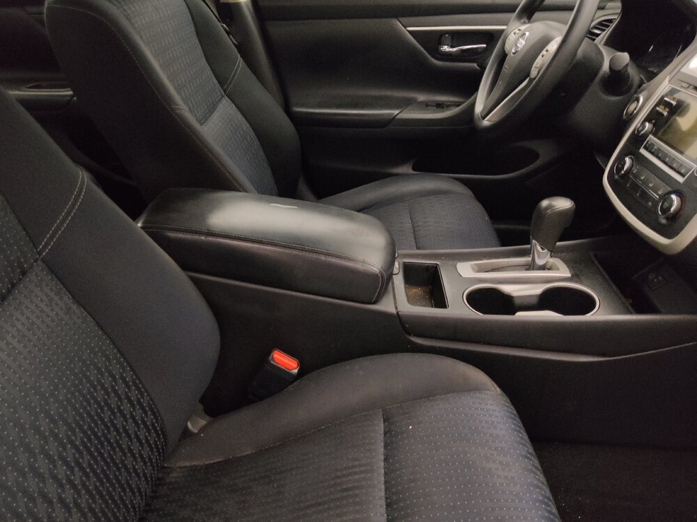 2017 Nissan Altima in Columbus, GA 31909 - 18118982 21