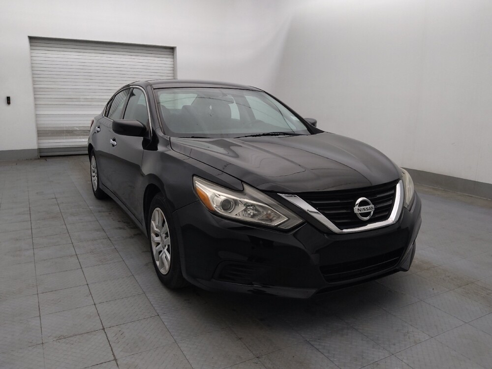 2017 Nissan Altima in Columbus, GA 31909 - 18118982 13