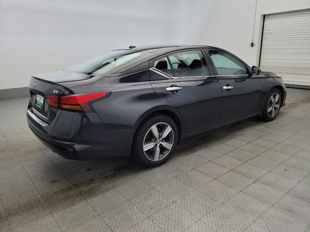 2021 Nissan Altima in Plymouth Meeting, PA 19462 - 18118987 10