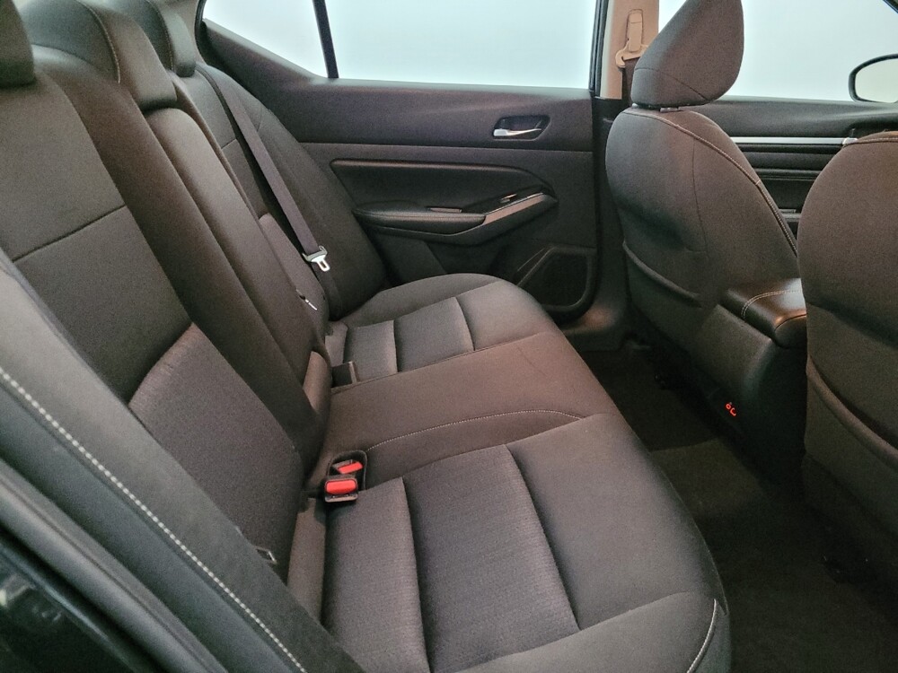 2021 Nissan Altima in Plymouth Meeting, PA 19462 - 18118987 19