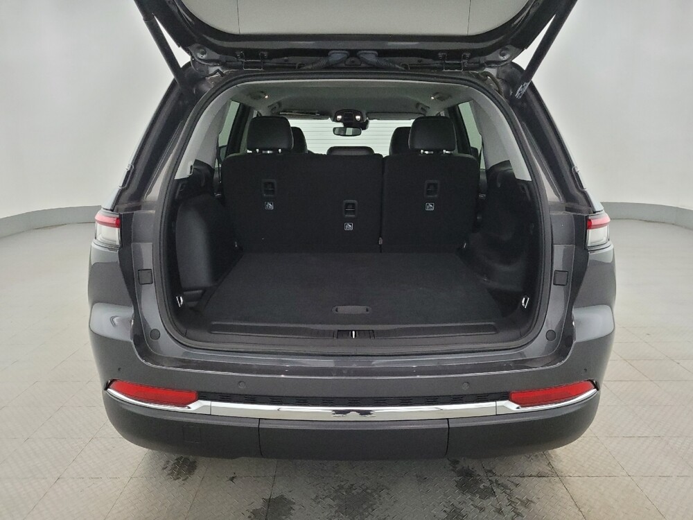 2023 Jeep Grand Cherokee in Pittsburgh, PA 15237 - 18119004 29