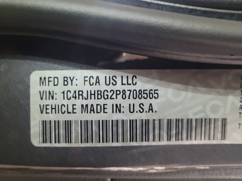 2023 Jeep Grand Cherokee in Pittsburgh, PA 15237 - 18119004 33