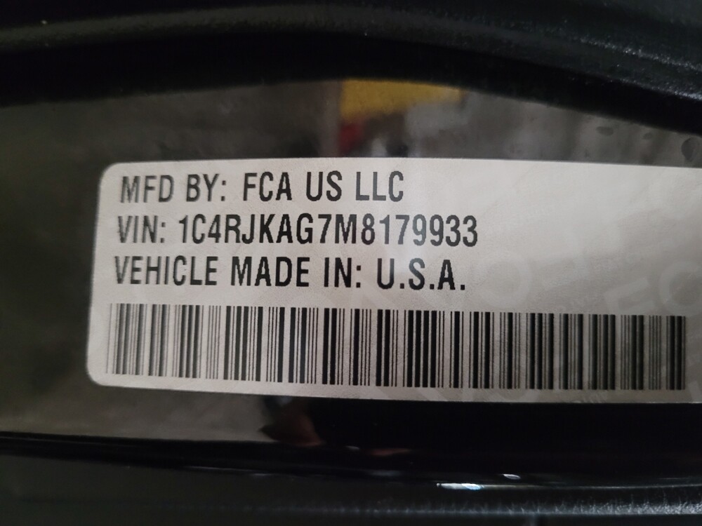 2021 Jeep Grand Cherokee L in Pittsburgh, PA 15236 - 18119005 33