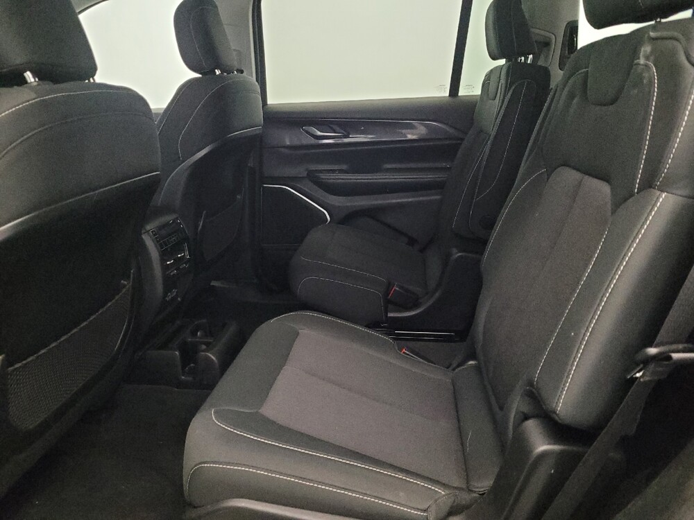 2021 Jeep Grand Cherokee L in Pittsburgh, PA 15236 - 18119005 18