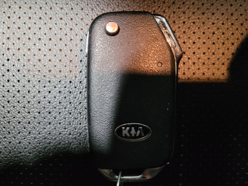 2021 Kia Sportage in Pittsburgh, PA 15237 - 18119007 32