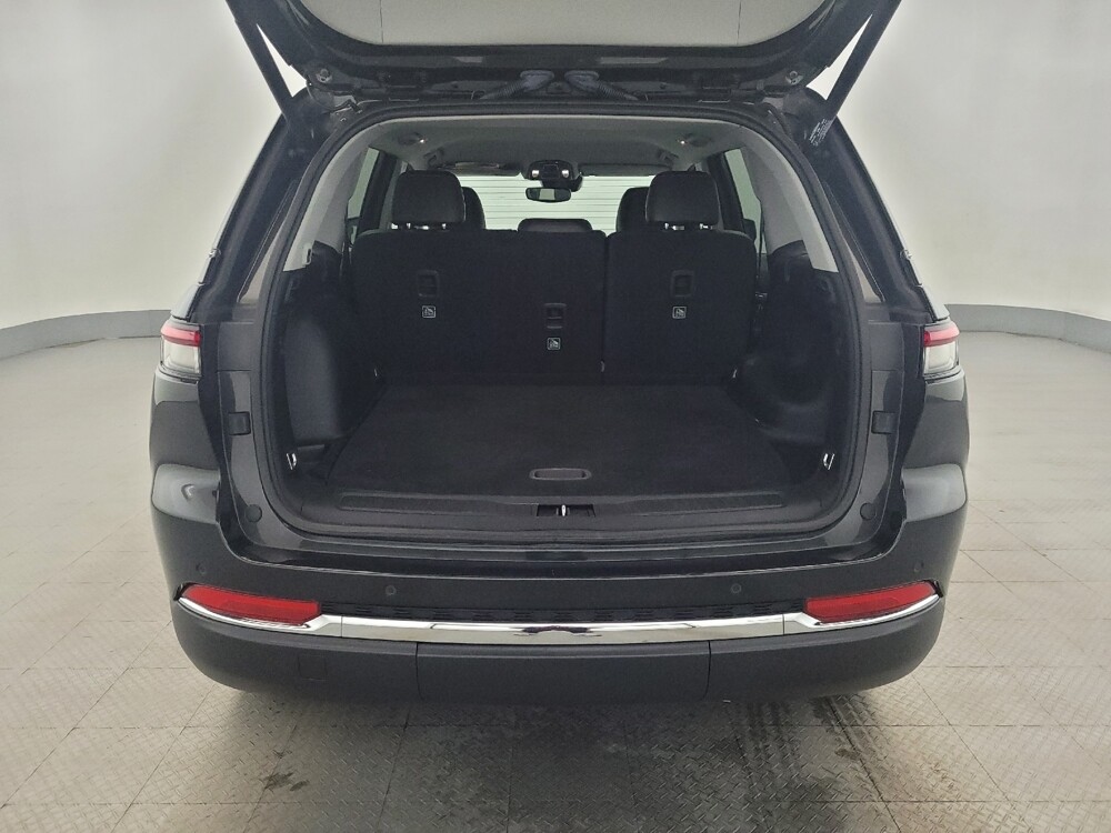 2023 Jeep Grand Cherokee in Pittsburgh, PA 15237 - 18119010 29