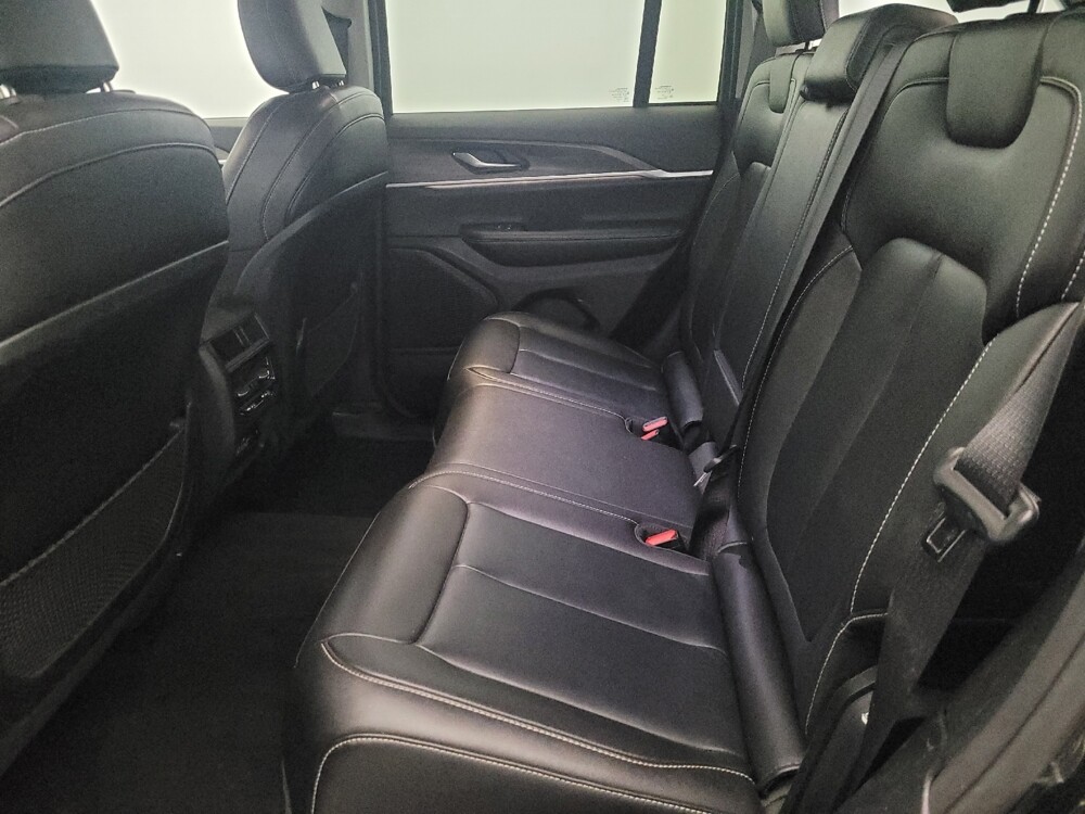 2023 Jeep Grand Cherokee in Pittsburgh, PA 15237 - 18119010 18