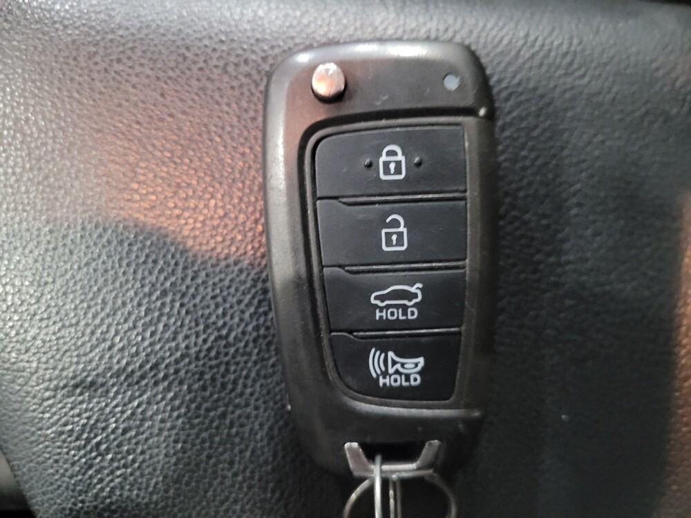 2023 Hyundai Elantra in Glen Burnie, MD 21061 - 18119011 32