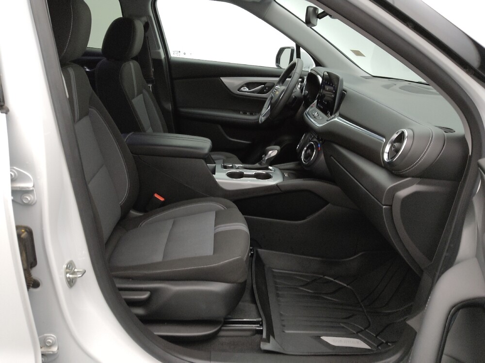 2023 Chevrolet Blazer in Independence, MO 64055 - 18119031 21