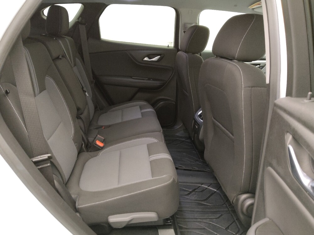 2023 Chevrolet Blazer in Independence, MO 64055 - 18119031 19