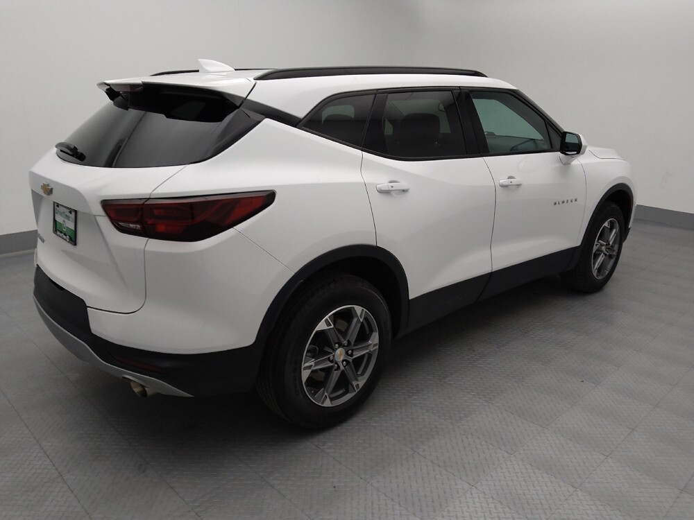 2023 Chevrolet Blazer in Independence, MO 64055 - 18119031 10