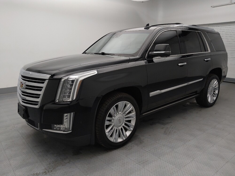 2017 Cadillac Escalade in Wichita, KS 67207 - 18119032 2