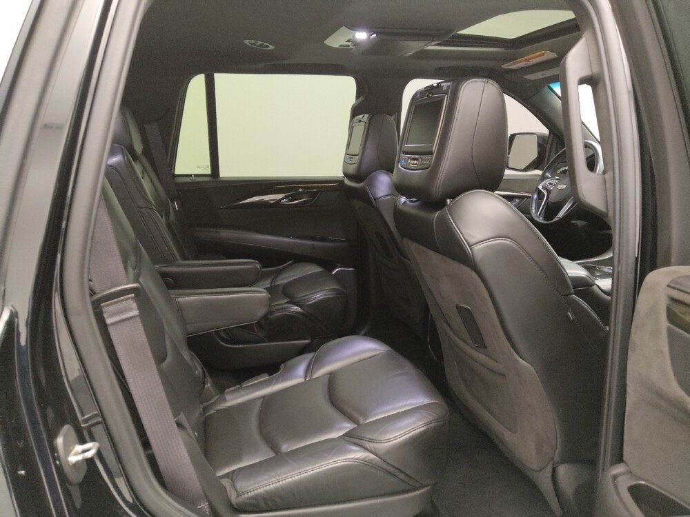 2017 Cadillac Escalade in Wichita, KS 67207 - 18119032 19