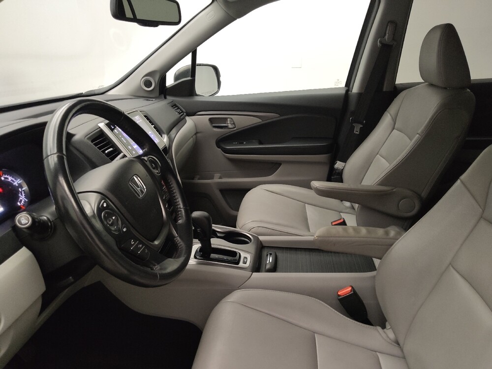 2017 Honda Pilot in Midlothian, IL 60445 - 18119035 17