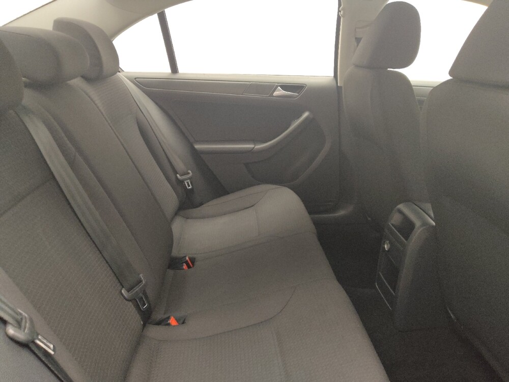 2015 Volkswagen Jetta in Lombard, IL 60148 - 18119037 19