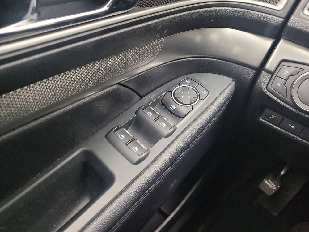 2019 Ford Explorer in Taylor, MI 48180 - 18119046 27
