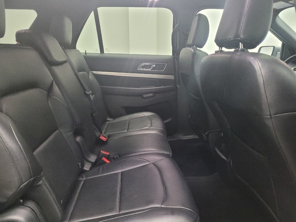 2019 Ford Explorer in Taylor, MI 48180 - 18119046 19