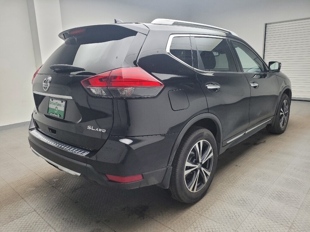 2017 Nissan Rogue in Taylor, MI 48180 - 18119049 9