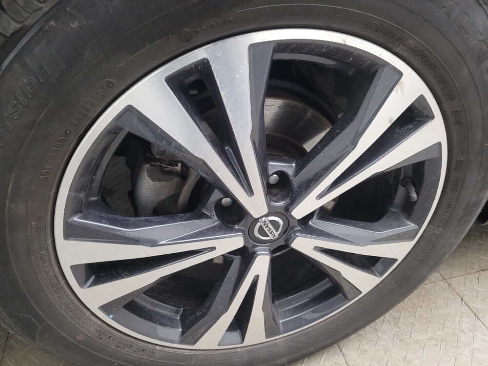 2017 Nissan Rogue in Taylor, MI 48180 - 18119049 31