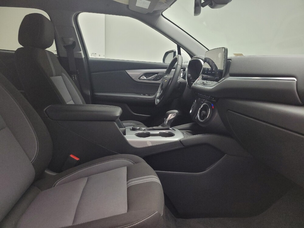 2024 Chevrolet Blazer in Grand Rapids, MI 49508 - 18119050 21